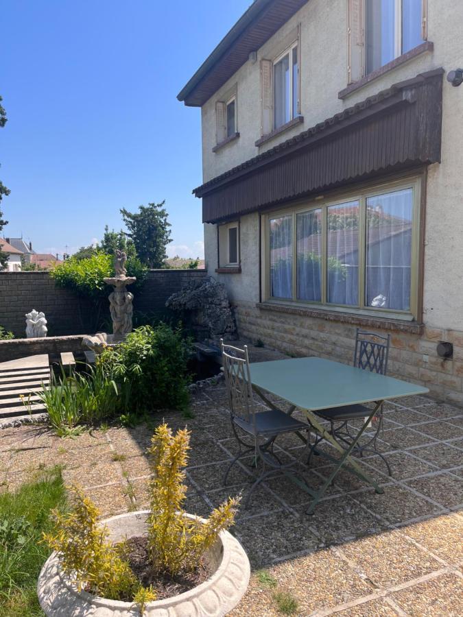Ferienhaus Maison Spacieuse Et Acces Independant Au Centre-ville De
